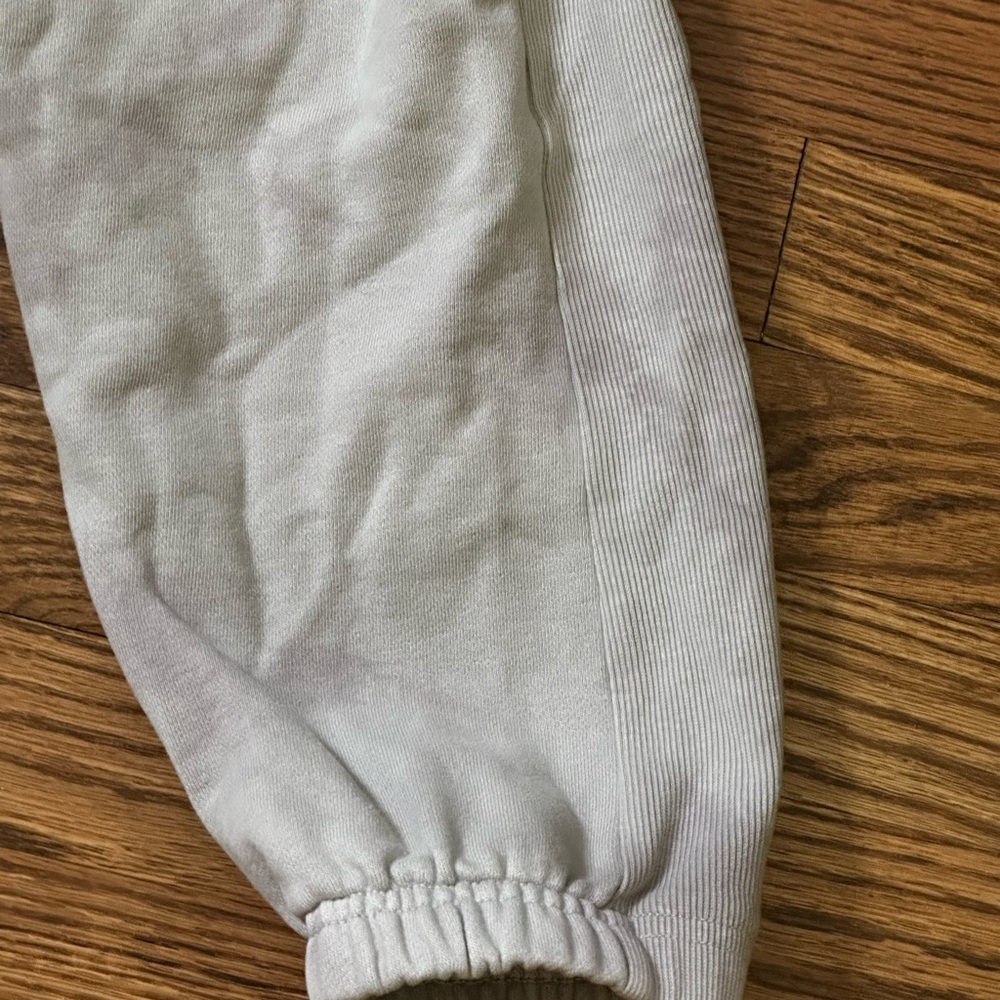 Aritzia Gray Tie-Dye Hoodie & sweats - Picture 12 of 12